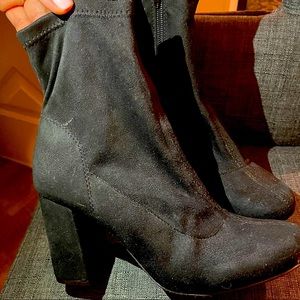 MIA heeled ankle booties
